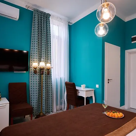 Regina Bed&wine Hotel *
