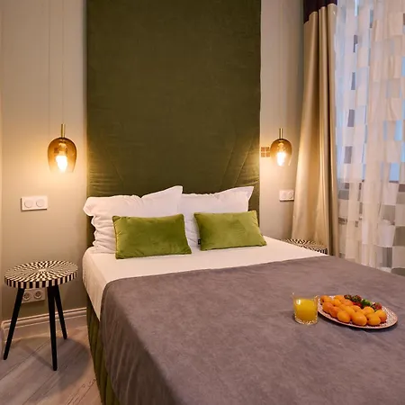 Regina Bed&wine Hotel *