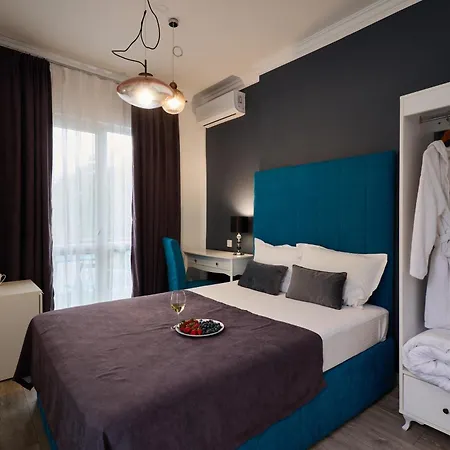 Regina Bed&wine * Warna