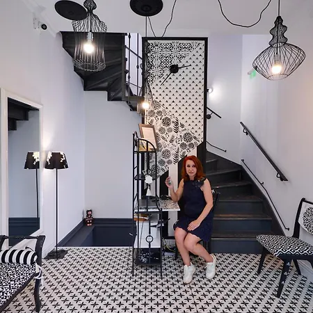 Отель Regina Bed&wine